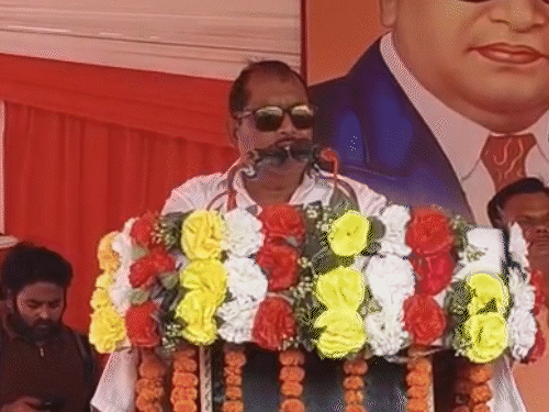 Hardoi BJP MLA: Worship Modi-Yogi, Not Stone | BJP MLA Statement