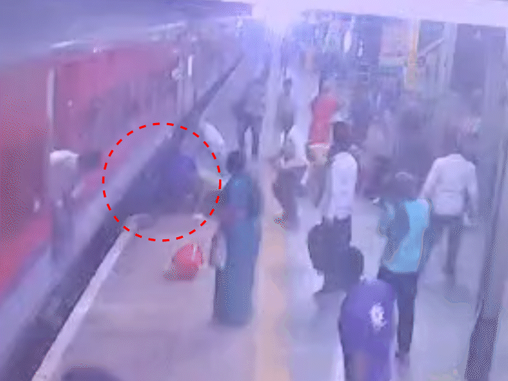 Maihar Train Platform Gap Rescue | Woman Saved By GRP-RPF | CCTV Footage