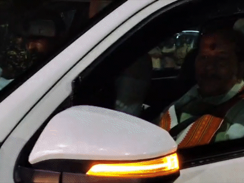 बुधवार देर शाम मुख्यमंत्री सम्राट चौधरी से मिलने पहुंचे विजय सिन्हा।