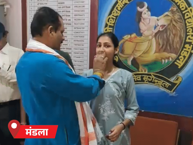 सरस्वती स्कूल की छात्रा कृति साहू ने 483 अंक हासिल कर मेरिट में 10वां स्थान पाया।