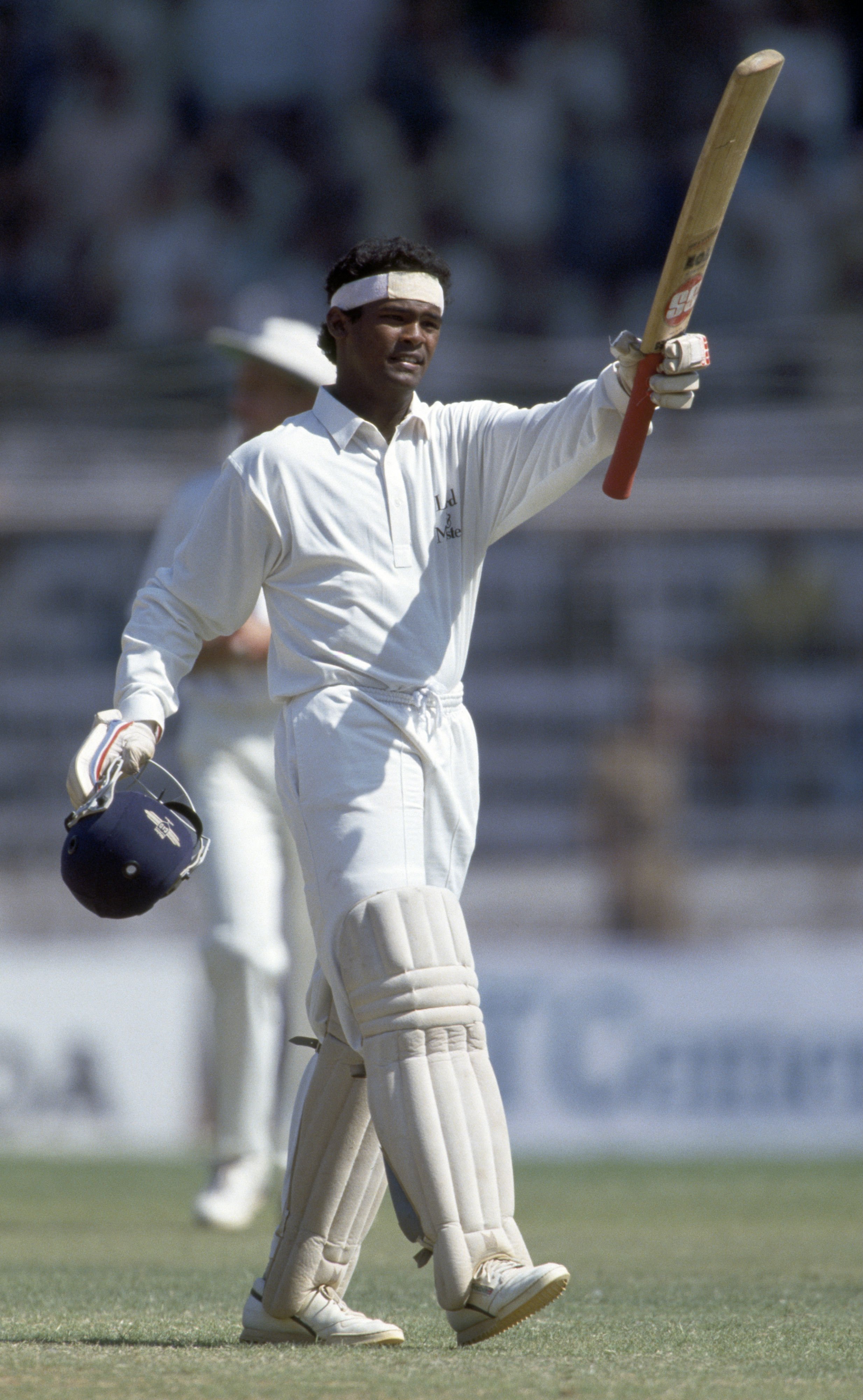 विनोद कांबली ने भारत के लिए 1084 टेस्ट रन बनाए।