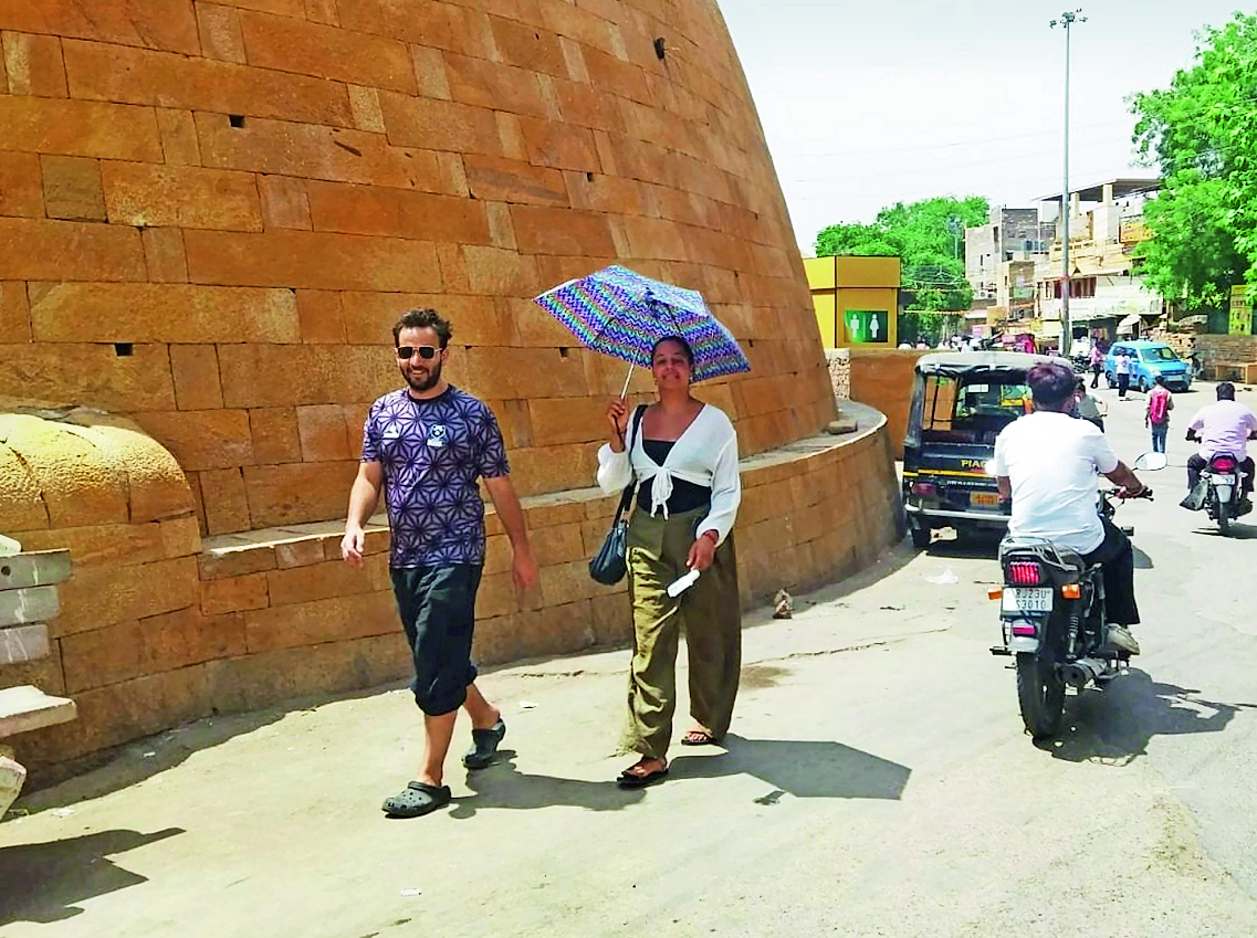 The day's temperature is 3.5 degrees above normal, and the heat will ...