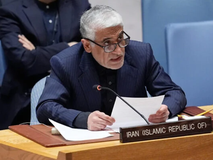 तस्वीर पिछले महीने UNSC की बैठक के दौरान बयान देते हुए ईरान के राजदूत अमीर सईद इरावानी की है।