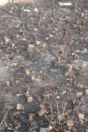 जली झोपड़ियों की तस्वीर दैनिक भास्कर के ड्रोन कैमरे से देखिए। यहां सबकुछ उजड़ चुका है।