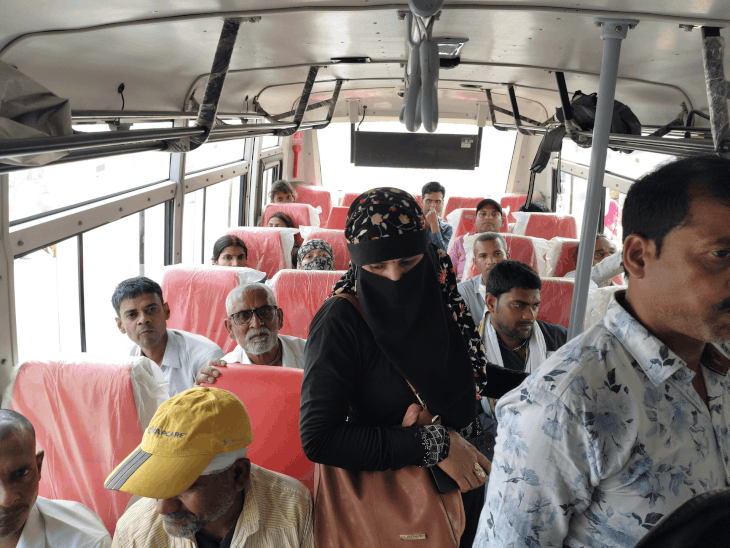 Darbhanga Pink Bus Rules Violation | Men Seated, Women Standing