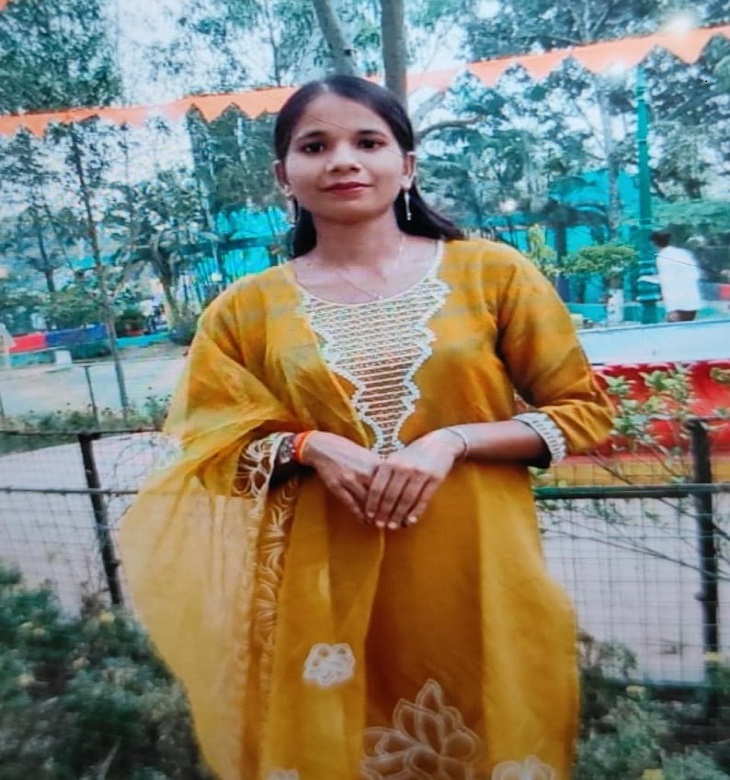 युनेश्वरी वर्मा बीएड की पढ़ाई कर रही थी।