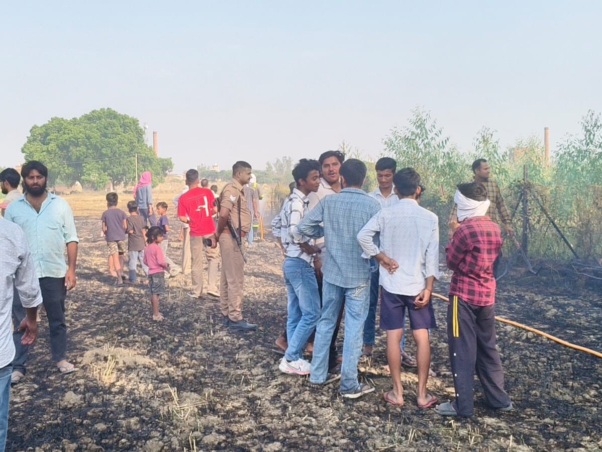 Kishni Fire Accident Avoided | Fire Brigade Controls Flames