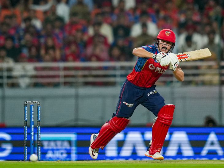 कूपर कोनोली दूसरे ओवर में पवेलियन लौटने से बच गए।