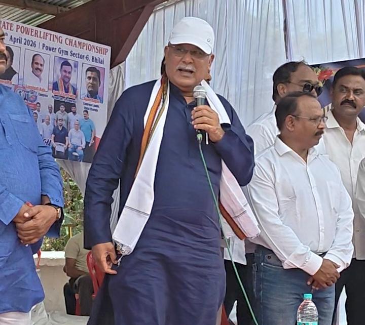 मंच पर उन्होंने बीजेपी के खिलाफ जमकर हमला बोला।