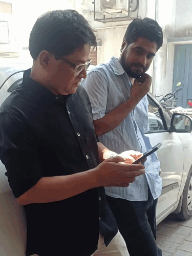 Sunil Pal's friend Sahibe Alam stays with him all the time.