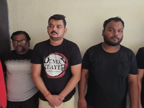 बाबू खेमानी को रायपुर पुलिस ने मुंबई से गिरफ्तार किया।