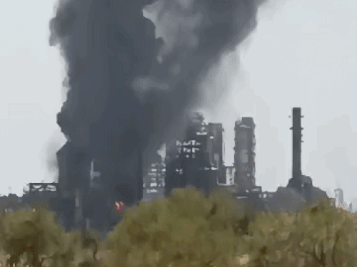 पचपदरा रिफाइनरी की यूनिट CDU में आग लगी है।