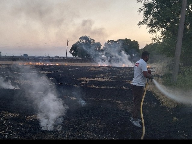 Bhensda Village Fire | Fire Brigade Control Late Night