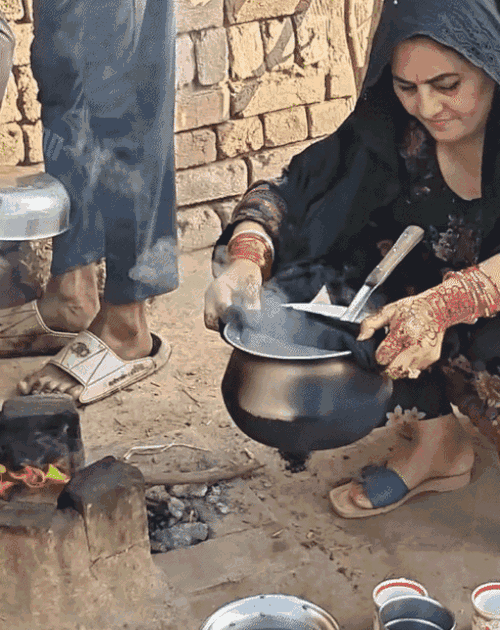 इस समय सरबजीत कौर पाकिस्तान में है। वह नासिर हुसैन से शादी कर नूर फातिमा बन गई है। - फाइल फोटो