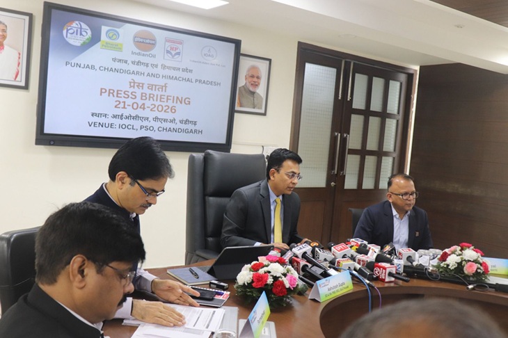 पंजाब-चंडीगढ़ में पेट्रोल डीजल और LPG की कमी नहीं:  ऑयल मार्केटिंग कंपनियों का दावा, पंपों पर 5 किलो सिलेंडर भी उपलब्ध – Chandigarh News