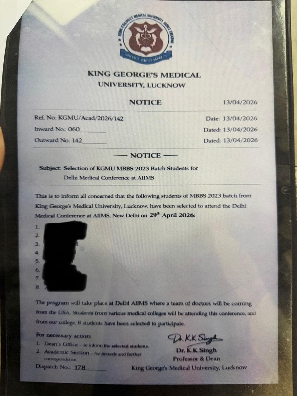 हस्साम अहमद ने फर्जी हस्ताक्षर से 27 अप्रैल को एम्स दिल्ली जाने के लिए 8 स्टूडेंट्स की लिस्ट का लेटर जारी किया था।