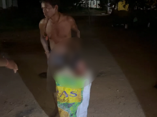 आरोपी पति कटा हुआ सिर लेकर गांव में घूमता रहा।