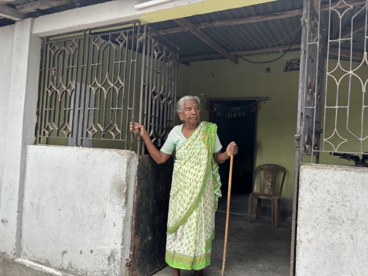 शांति मुंडा नक्सल आंदोलन में एक्टिव रहीं महिलाओं में से एक थीं। हालांकि, वे पार्टी में जमीनी स्तर की भूमिका से ऊपर नहीं उठ पाईं। 1982 और 1987 में चुनाव लड़ीं, लेकिन हार गईं।