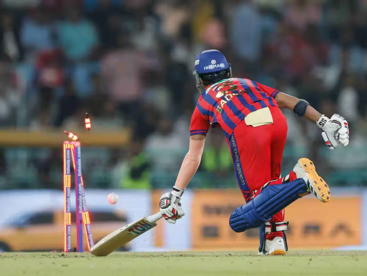 बडोनी बिना खाता खोले ही पवेलियन लौट गए।