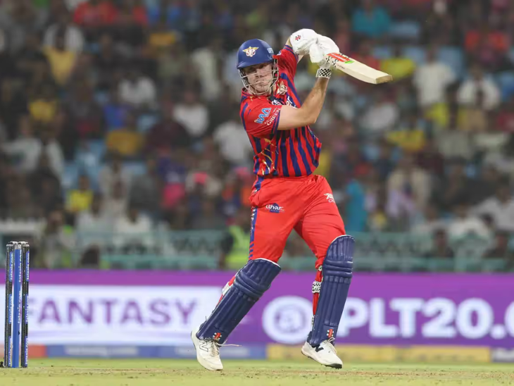 मार्श 41 गेंदों में 55 रन बनाकर आउट हुए।