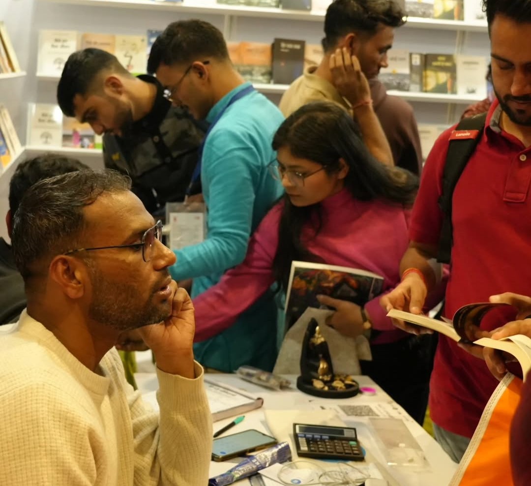 After the demise of his parents, Deepak gave up UPSC preparation.