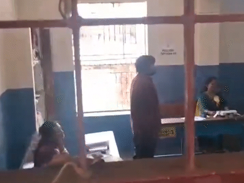 एक्टर विजय सेतुपति ने भी वोट डाला।