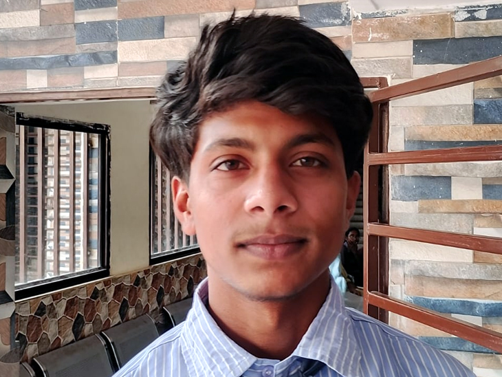 खिलेश साहू ने कहा-शिक्षा से बड़ा कोई मित्र नहीं होता है।