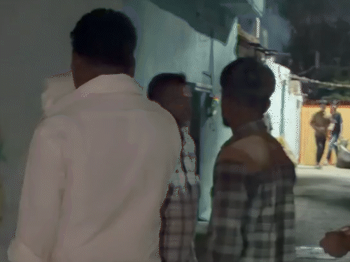 घटना के बाद से सभी परिजनों में डर का माहौल है।