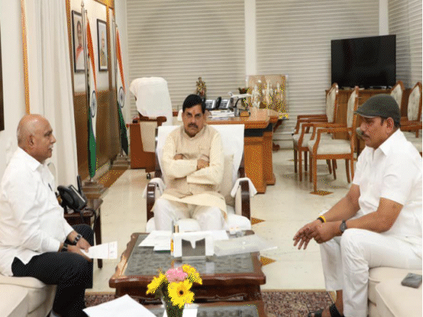 भाजपा विधायक प्रीतम सिंह लोधी ने सीएम और प्रदेश अध्यक्ष के सामने सफाई पेश की।