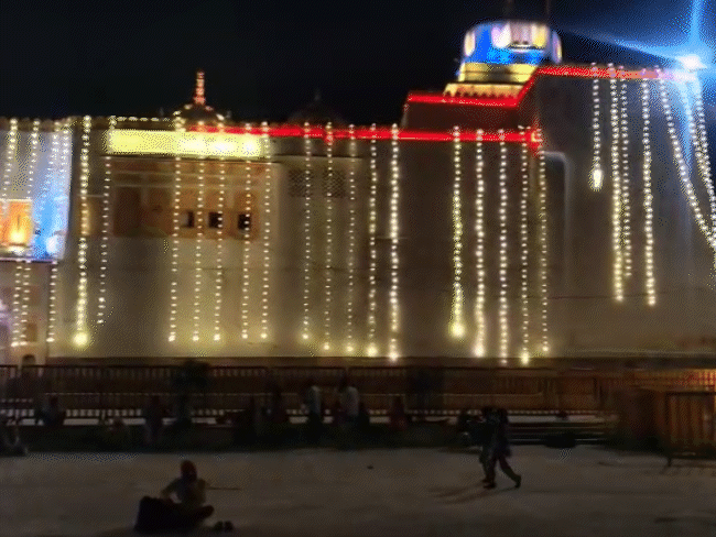 ओरछा में राजा राम का दरबार।