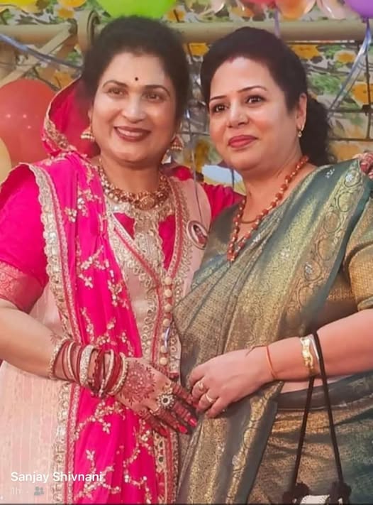 मंत्री कृष्णा गौर की समर्थक मानी जाती हैं पार्षद मधु शिवनानी।