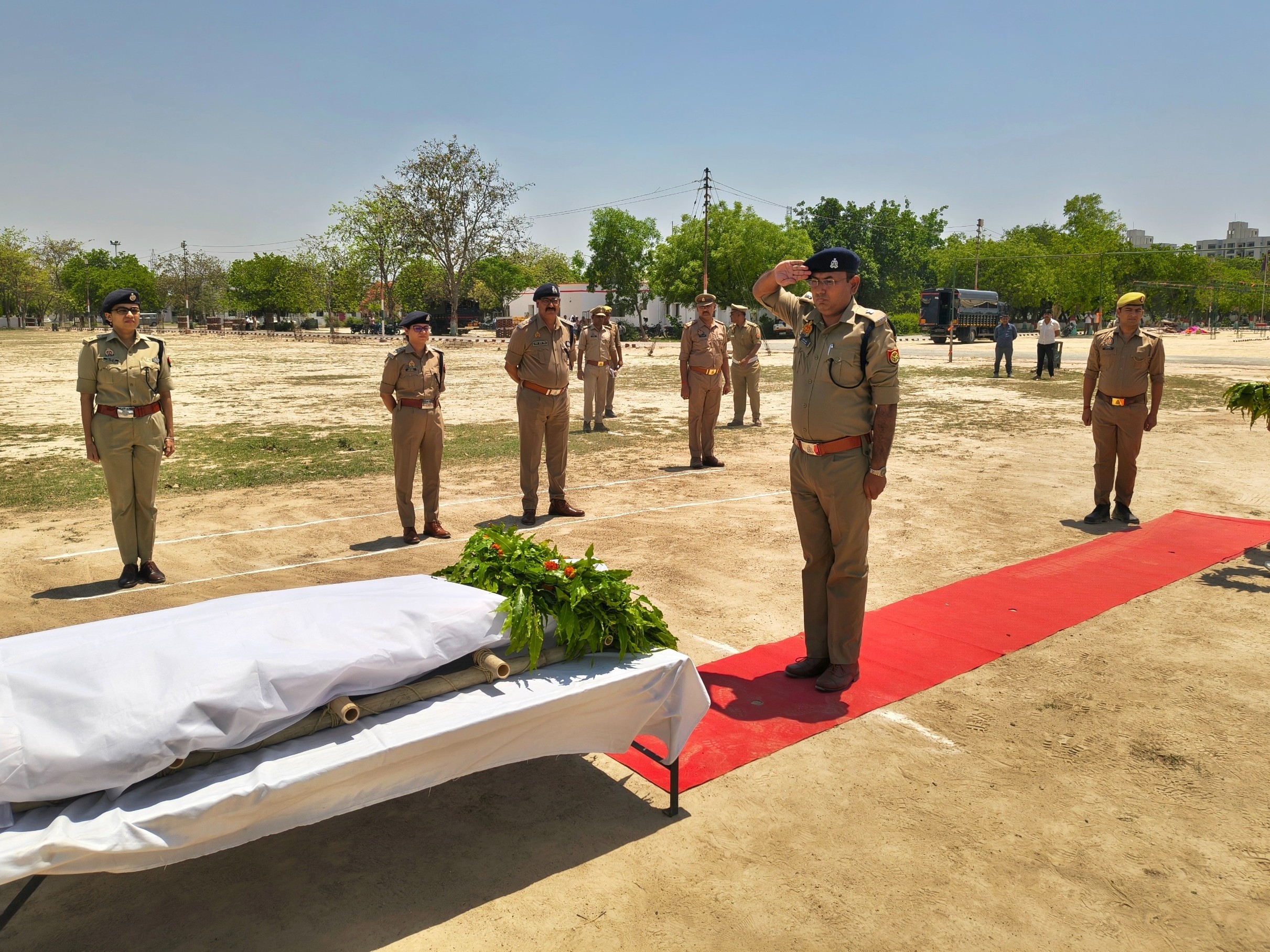 Kanpur Dehat Policeman Dies In Road Accident After Duty | Martyr
