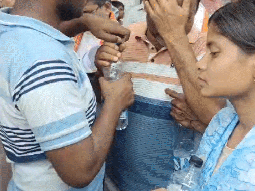 परिजनों का रो-रोककर बुरा हाल है।