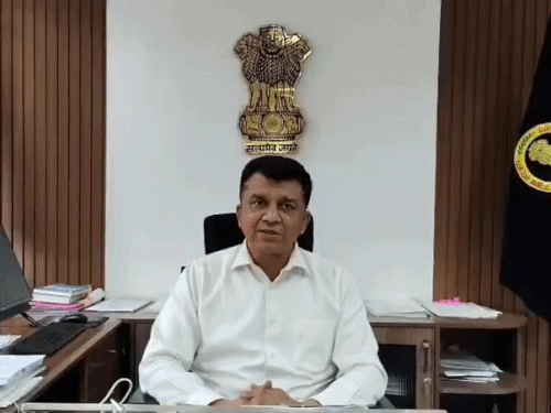 ADC रोहित गुप्ता ने पैनिक न करने की अपील की।