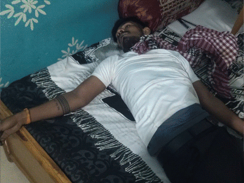 रायपुर में 25 साल के युवक ने फांसी लगाकर दी जान - Dainik Bhaskar