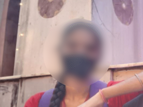 देवकी साहू नाम की लड़की से कोमल 5 साल से रिलेशन में था।