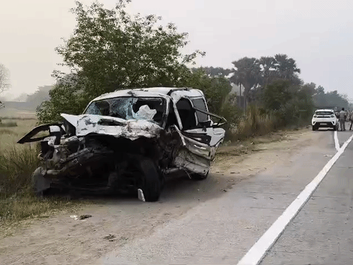 Mau UP Scorpio Trailer Accident Kills Family | 5 Dead