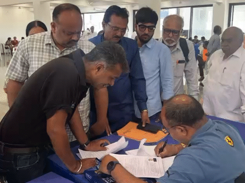 गुजरात में निकाय चुनाव के लिए आज होगा मतदान:  15 मनपा, 84 नपा समेत जिला-तालुका पंचायत के लिए 9,992 कैंडिडेट्स मैदान में