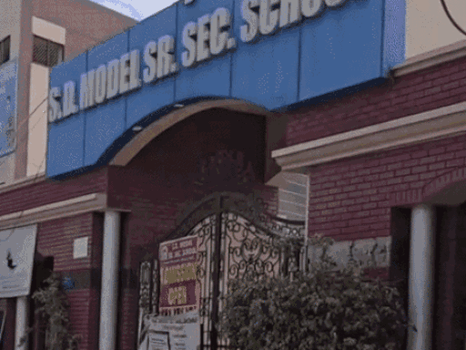 करनाल में लेट होने की वजह से पानीपत के सचिन की परीक्षा छूट गई।