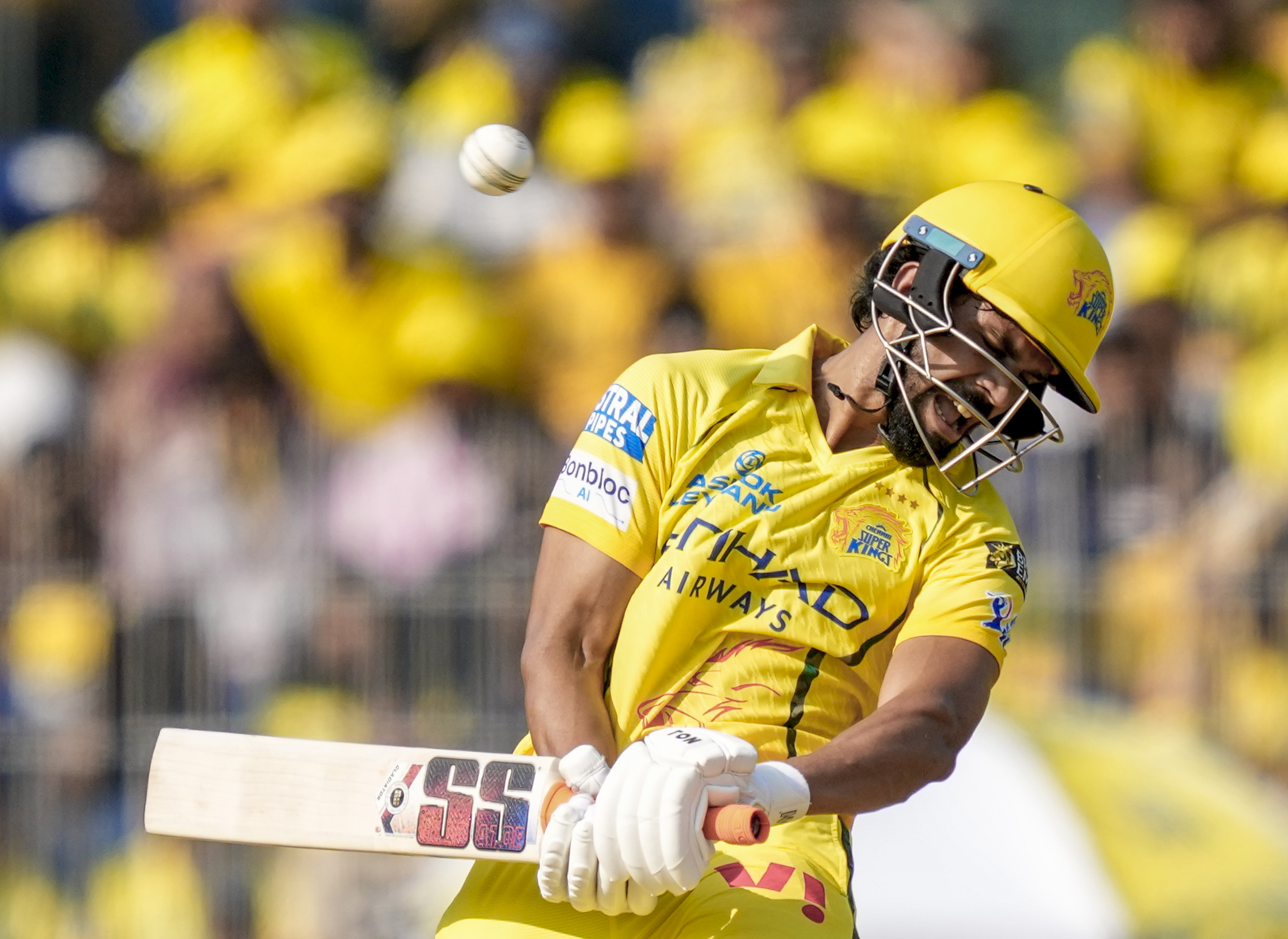 चेन्नई के कप्तान गायकवाड।