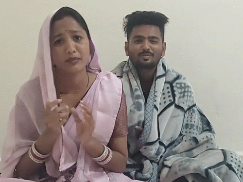 विकास अपनी पत्नी के साथ इंस्टाग्राम पर रील पोस्ट करता था।