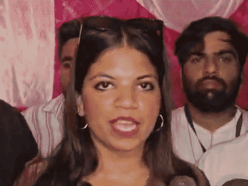 क्रिकेटर रिंकू सिंह की बहन नेहा सिंह ने कहा- मुझे बहुत अच्छा लग रहा है कि मैं आज यहां पर आई।