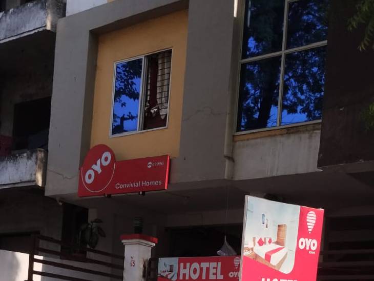 शाहपुरा की इसी होटल में युवक ने फांसी लगाई।