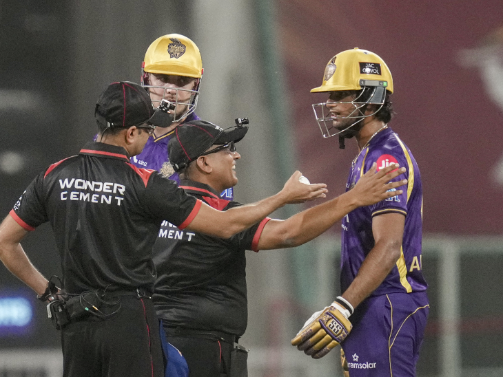 रघुवंशी और KKR का डग-आउट फैसले से रनआउट से नाराज दिखा।