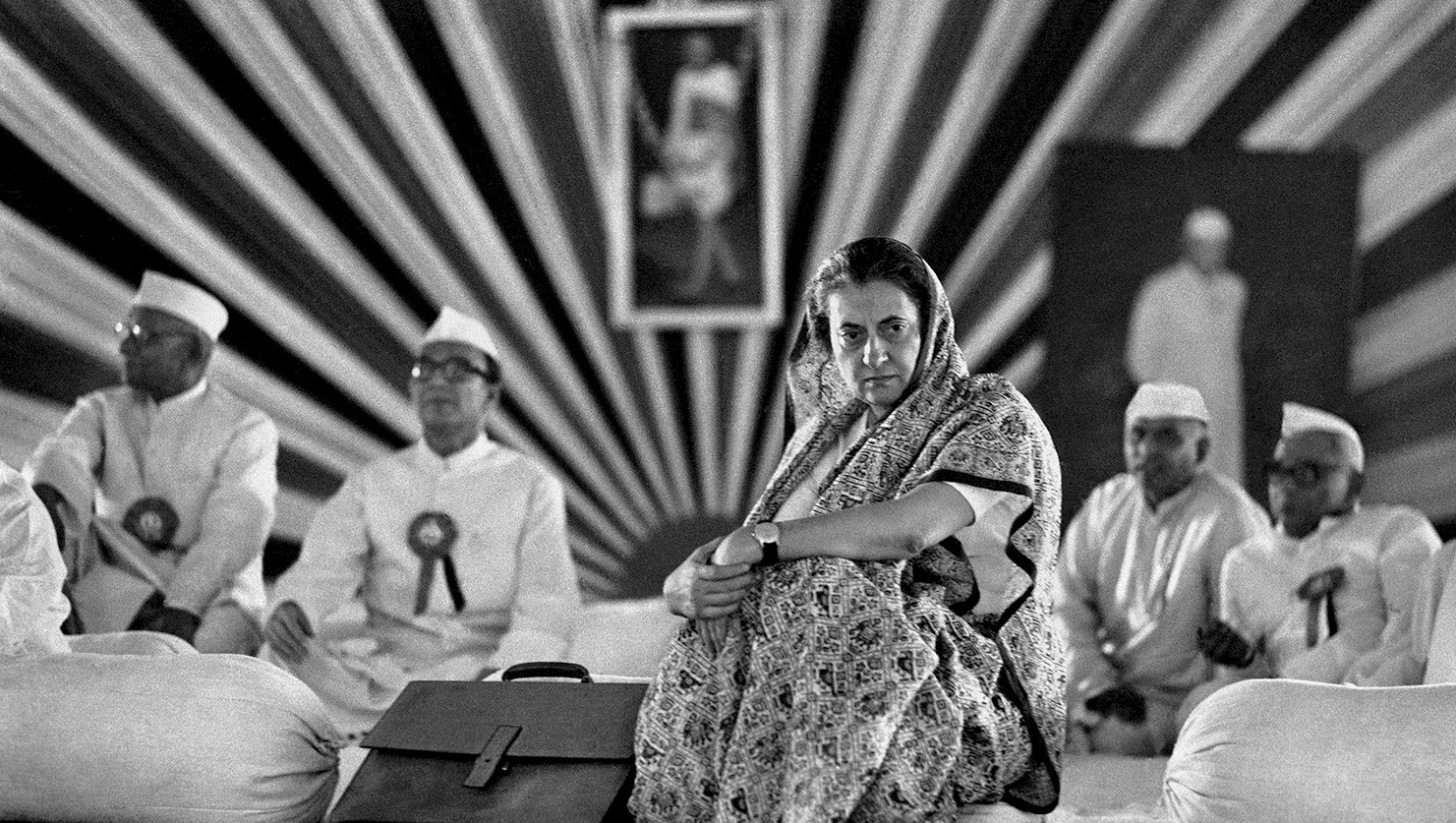 1967 से लेकर 1984 में पूर्व पीएम इंदिरा गांधी की हत्या तक रघु राय ने उनकी पर्सनल और प्रोफेशनल लाइफ को कवर किया।