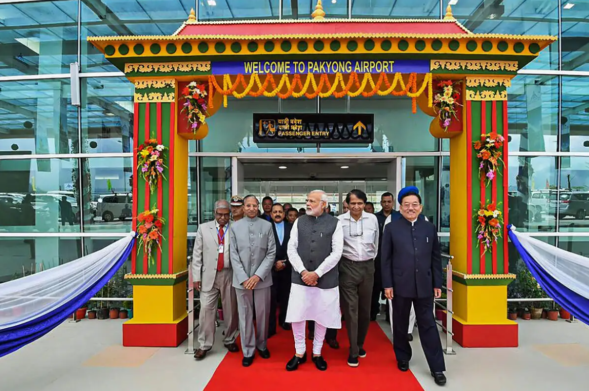 पीएम मोदी 2018 में सिक्किम के पाक्योंग में राज्य के पहले हवाई अड्डे का उद्घाटन किया था।