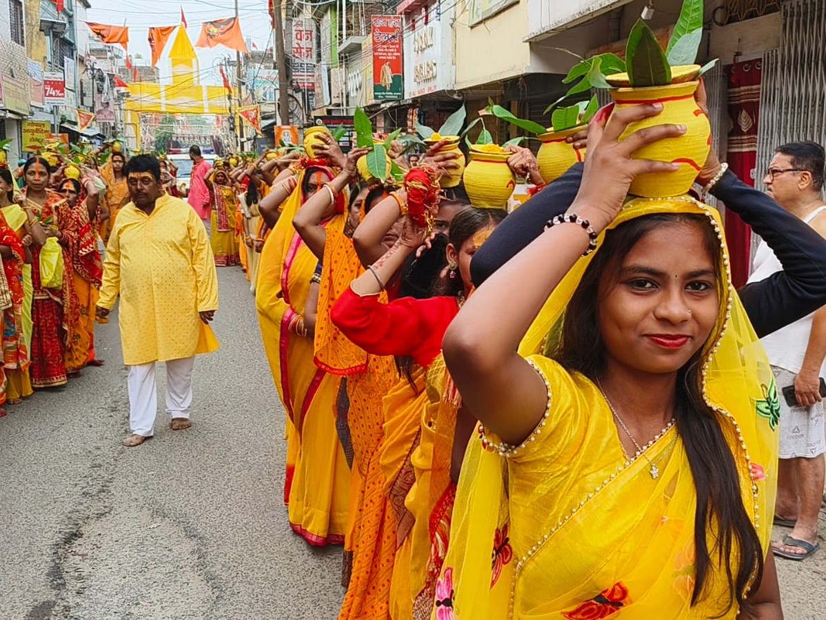 Pran Woman Giridih Makatpur Santoshi Mata Mandir Pran Pratishtha Yatra | 501 Women ...