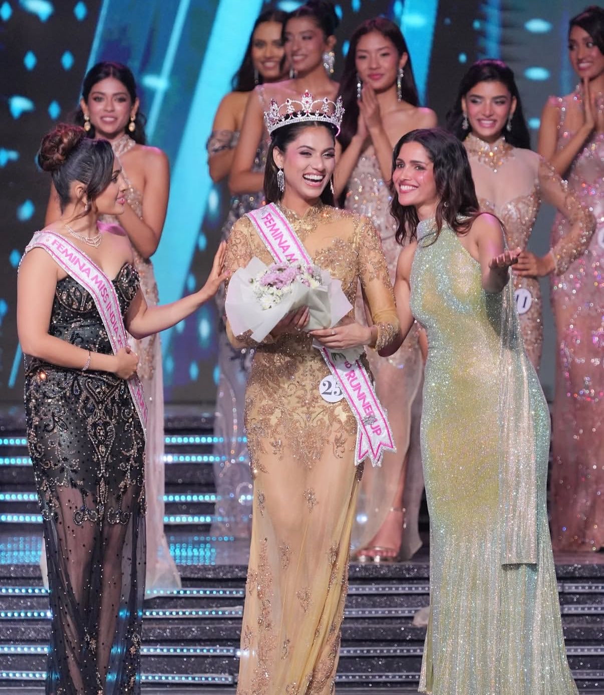 डॉक्टर श्री अद्वैता फेमिना मिस इंडिया 2026 की सेकंड रनर-अप रहीं हैं। एमबीबीएस बैकग्राउंड से आने वाली अद्वैता ने इस मंच पर अपनी अलग पहचान बनाई।