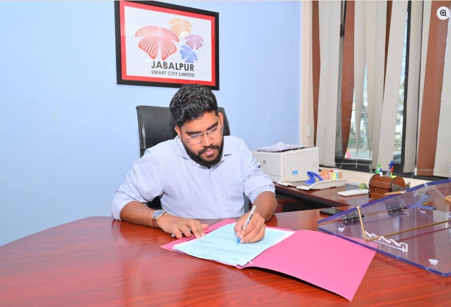 जबलपुर स्मार्ट सिटी सीईओ अरविंद शाह।