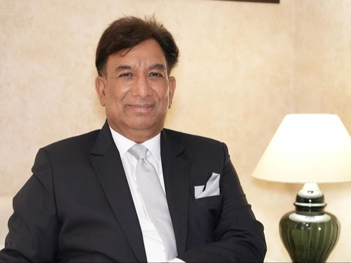 डॉ. सतबीर सिंह कादियान को को सिंचाई विभाग में स्पेशल हेड ऑफ डिपार्टमेंट लगाया गया है। - Dainik Bhaskar